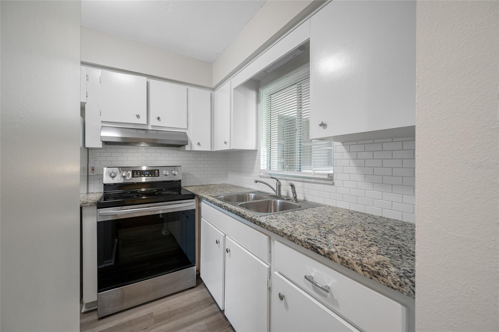 HIBISCUS GARDENS - Residential Lease