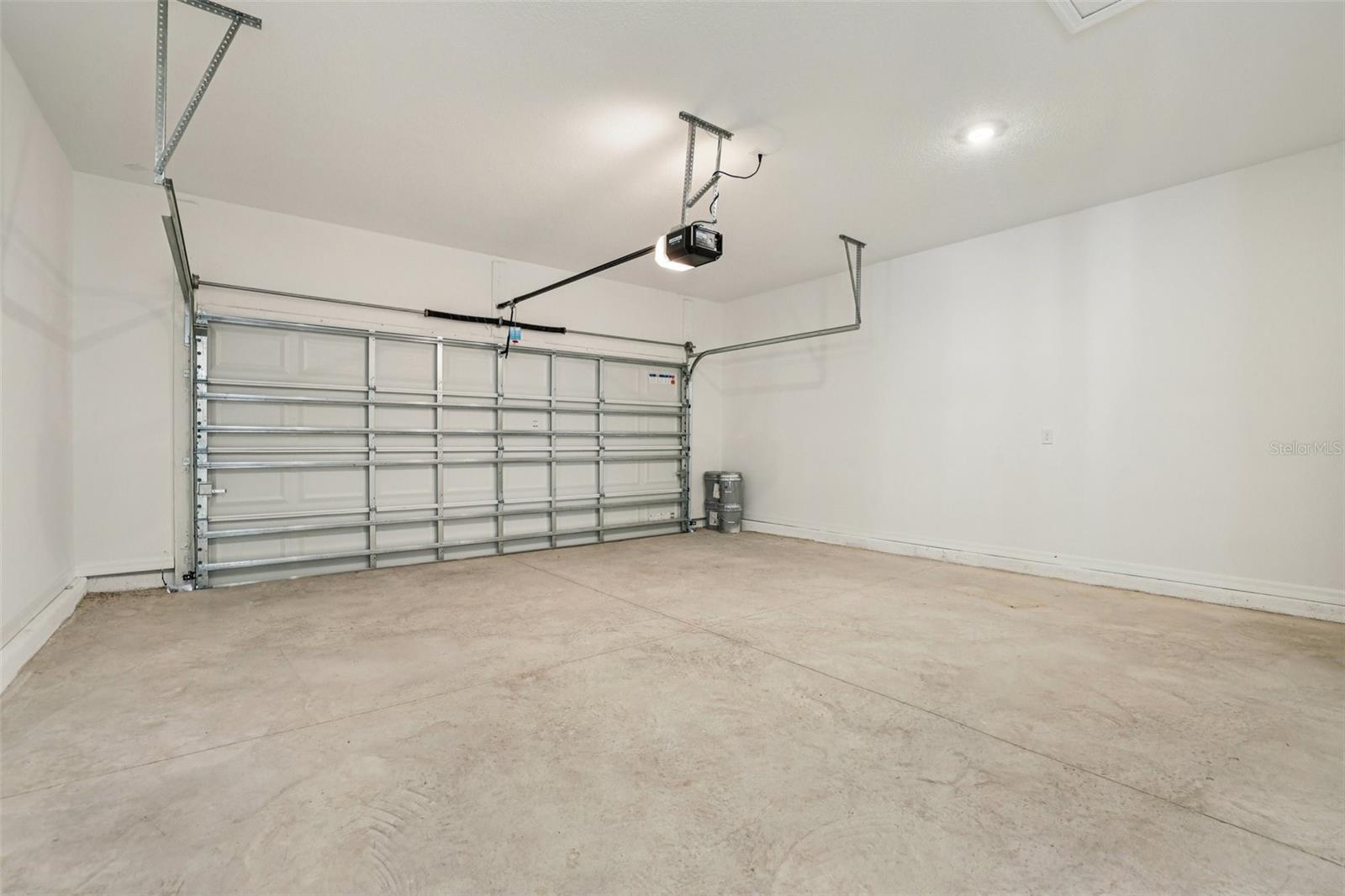 ELLINGTON PLACE - Residential