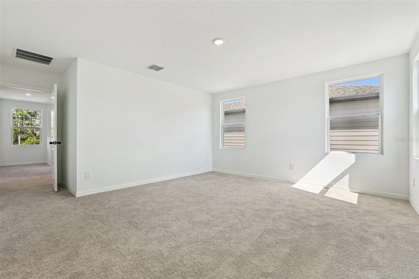 ELLINGTON PLACE - Residential