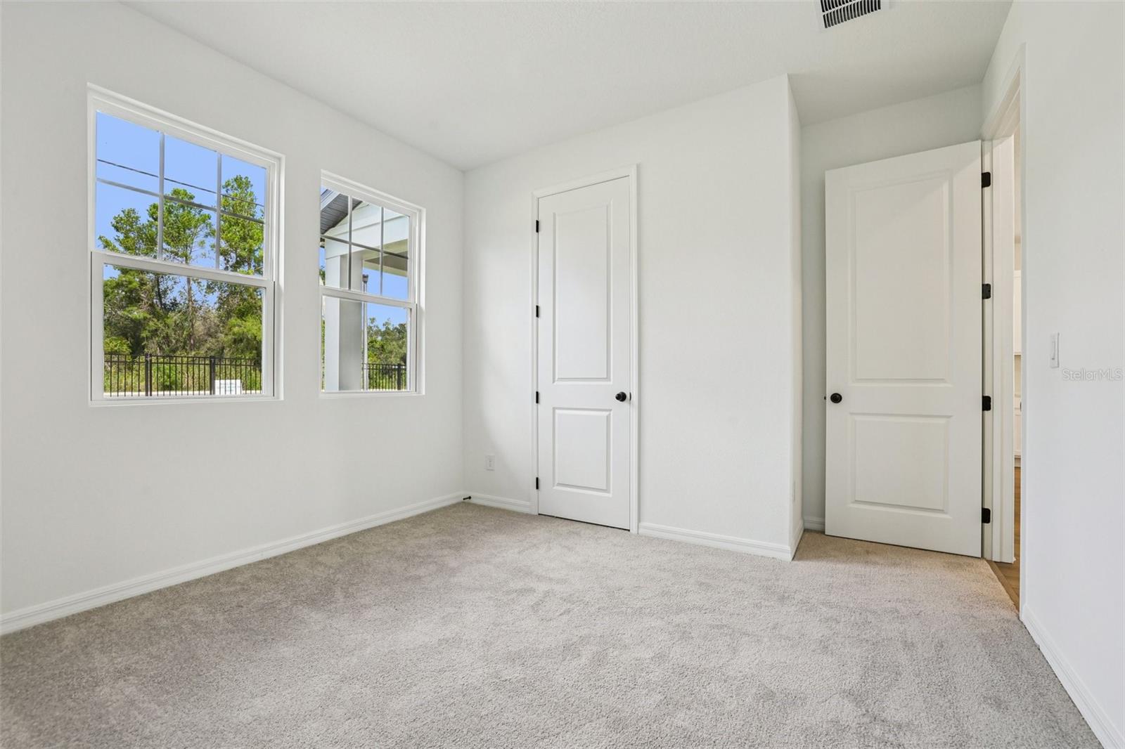 ELLINGTON PLACE - Residential