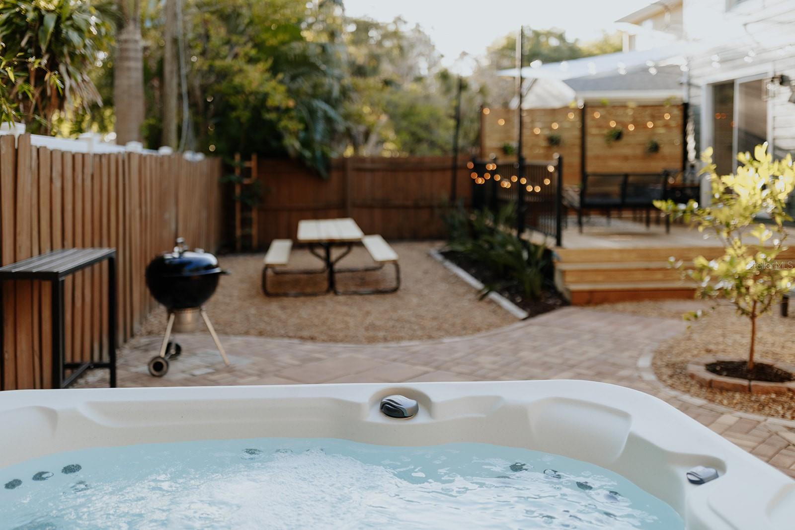 RUSTIC LODGE - Residential