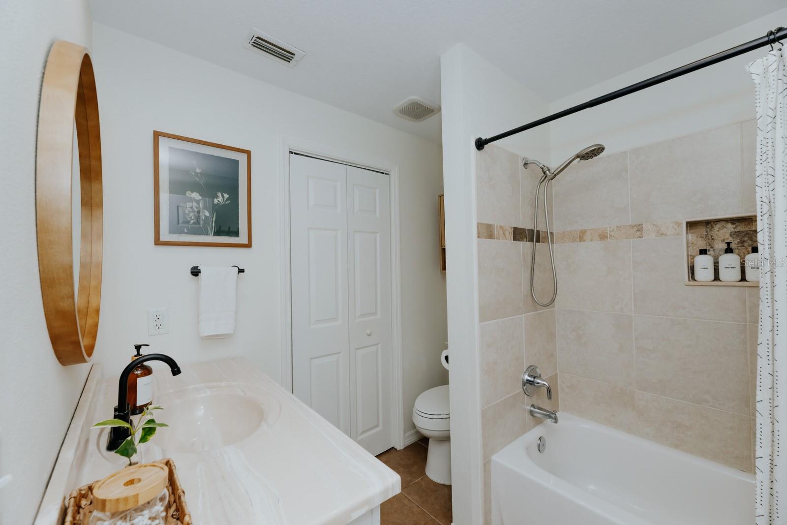 RUSTIC LODGE - Residential