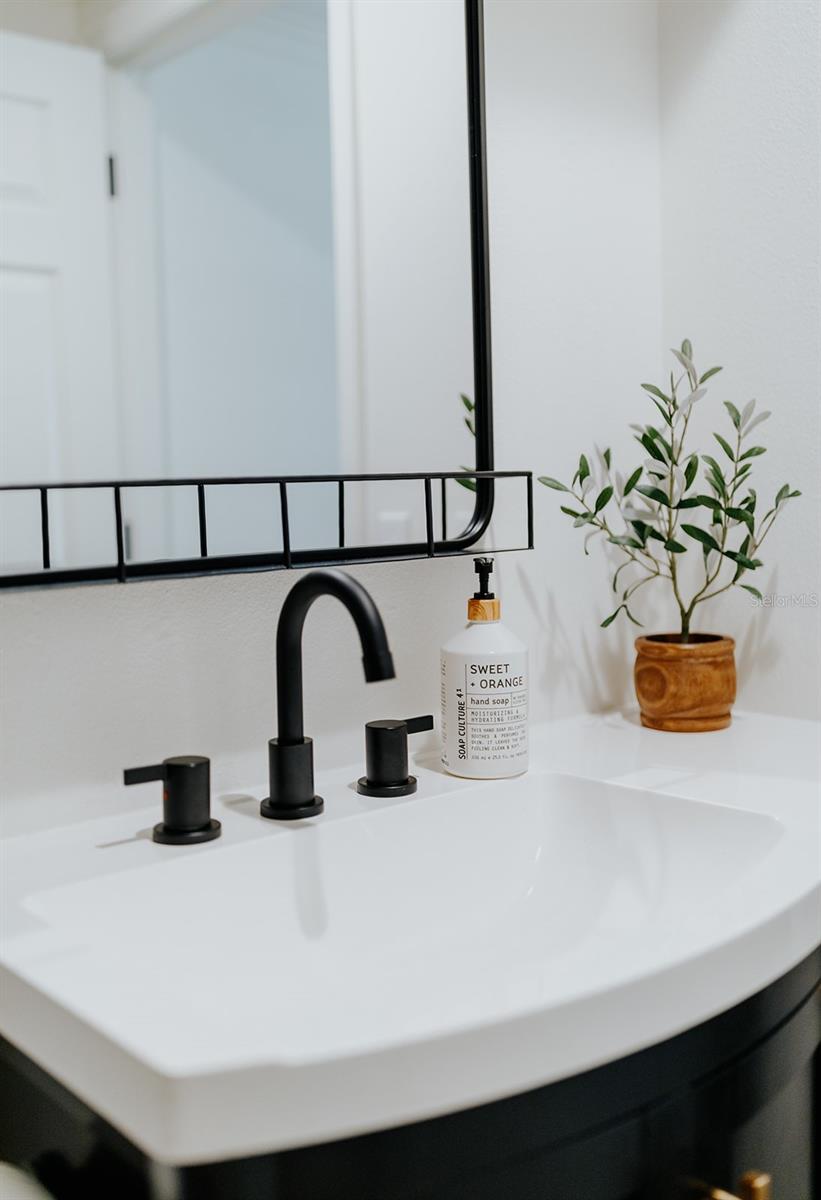 RUSTIC LODGE - Residential