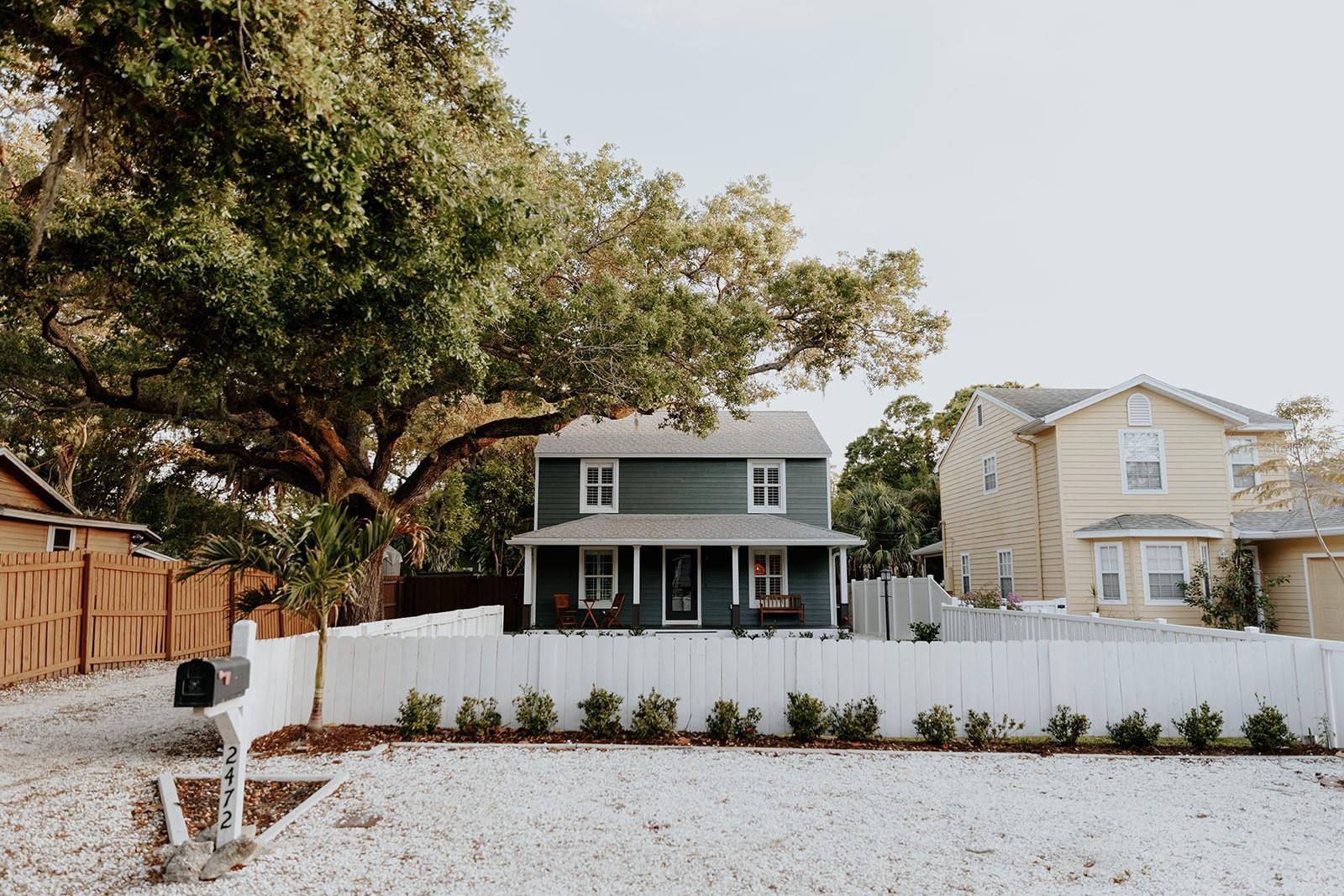 RUSTIC LODGE - Residential