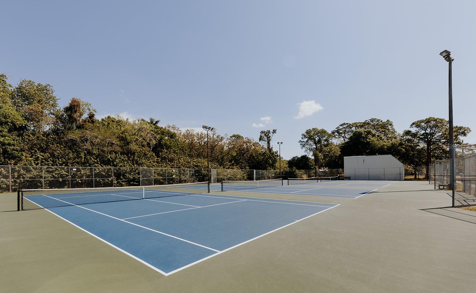 RUSTIC LODGE - Residential