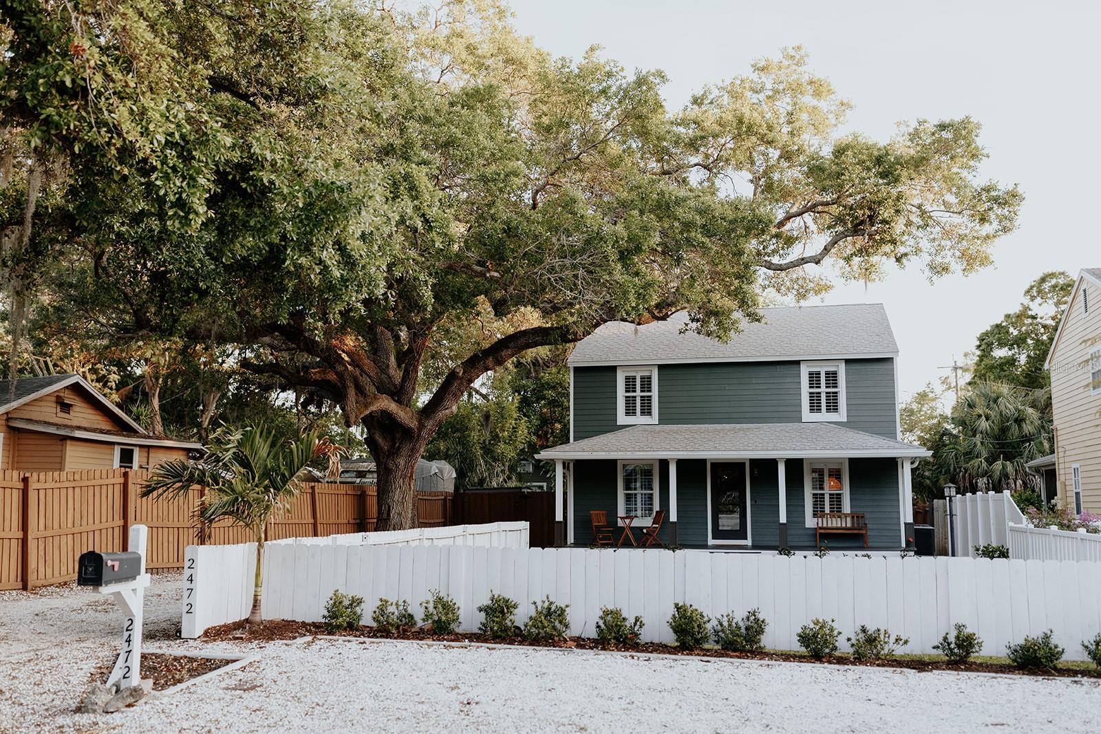RUSTIC LODGE - Residential