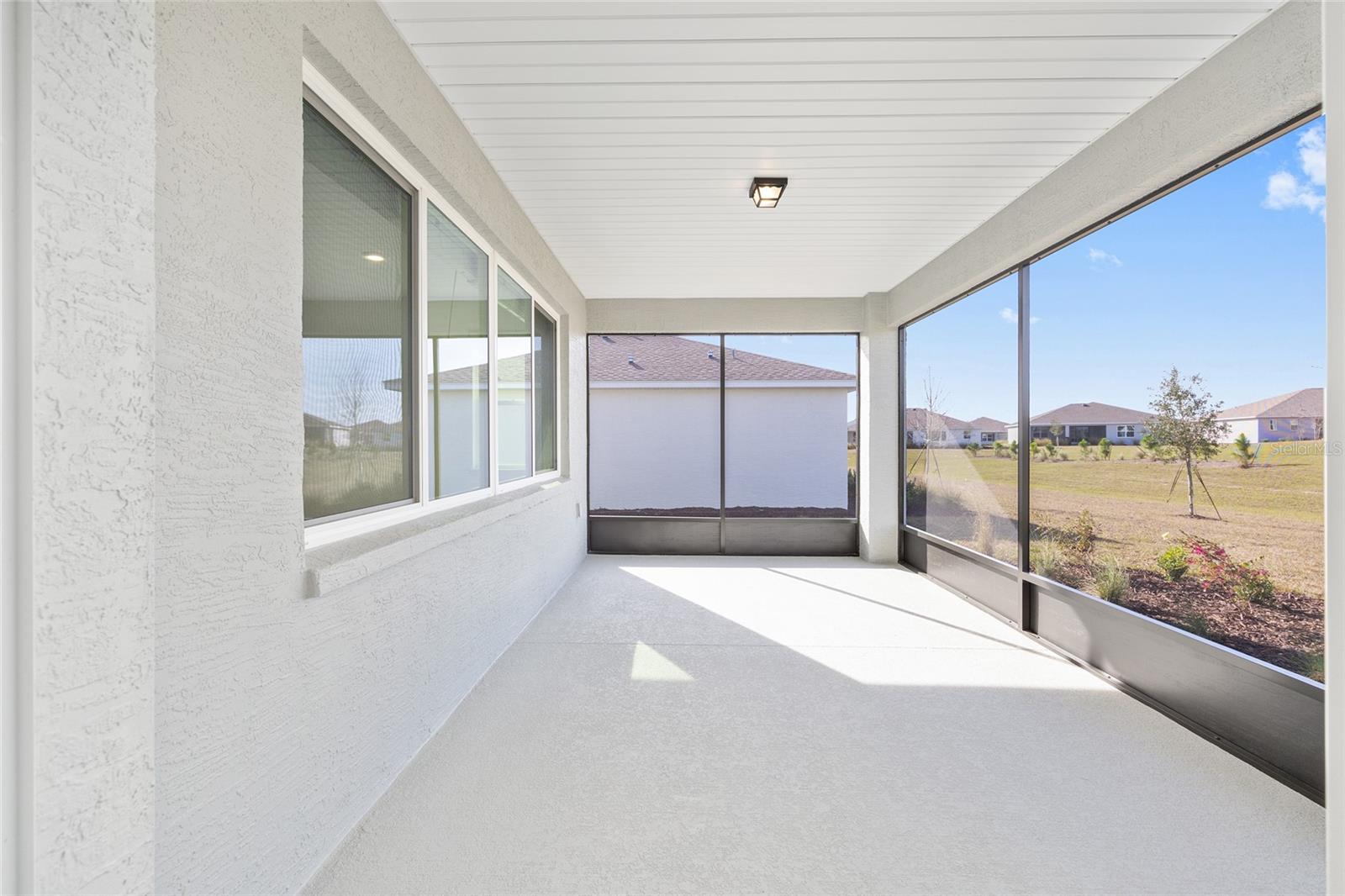 ON TOP OF THE WORLD - Residential