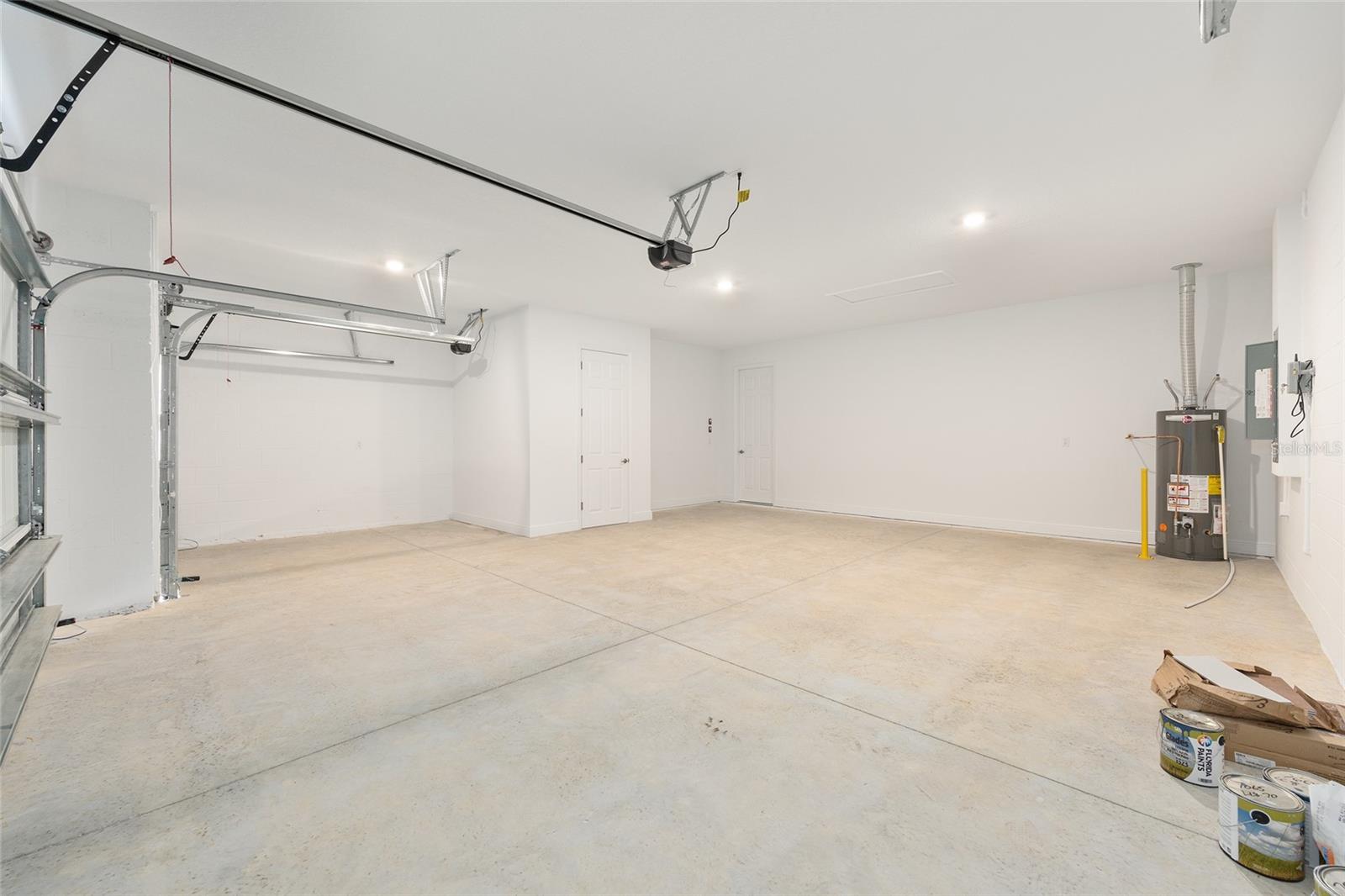 ON TOP OF THE WORLD - Residential