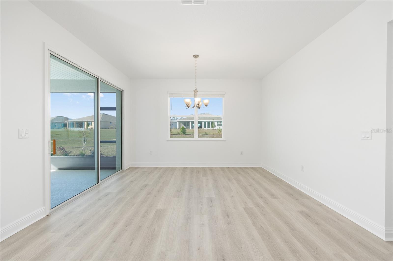 ON TOP OF THE WORLD - Residential