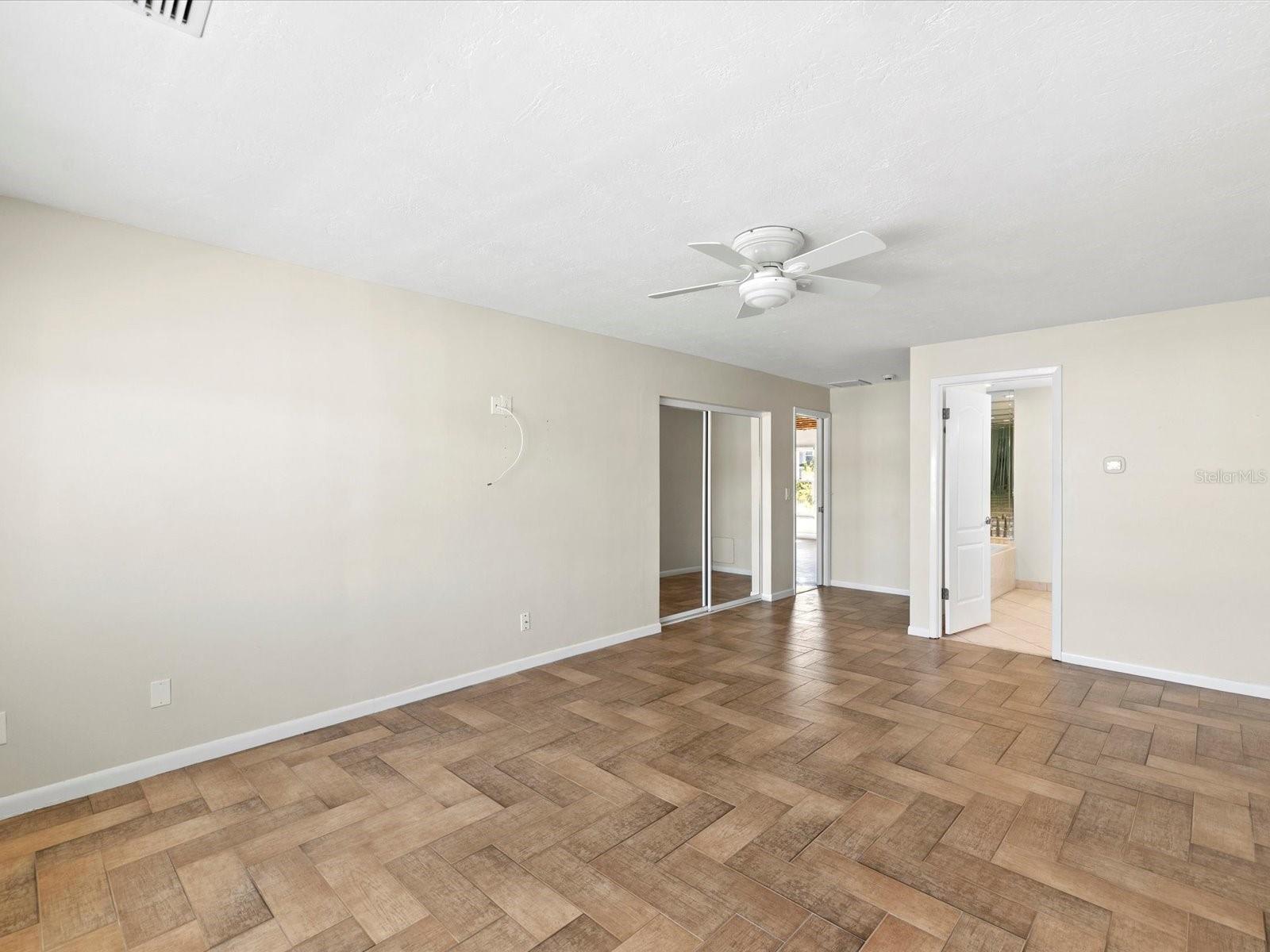 ISLAND ESTATES - Residential