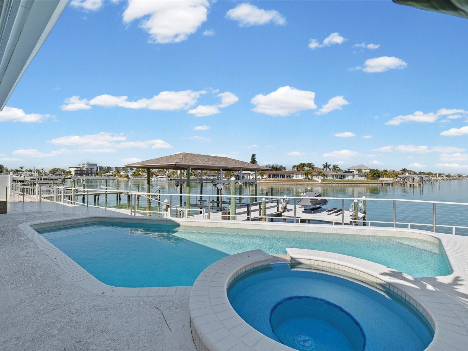 ISLAND ESTATES - Residential