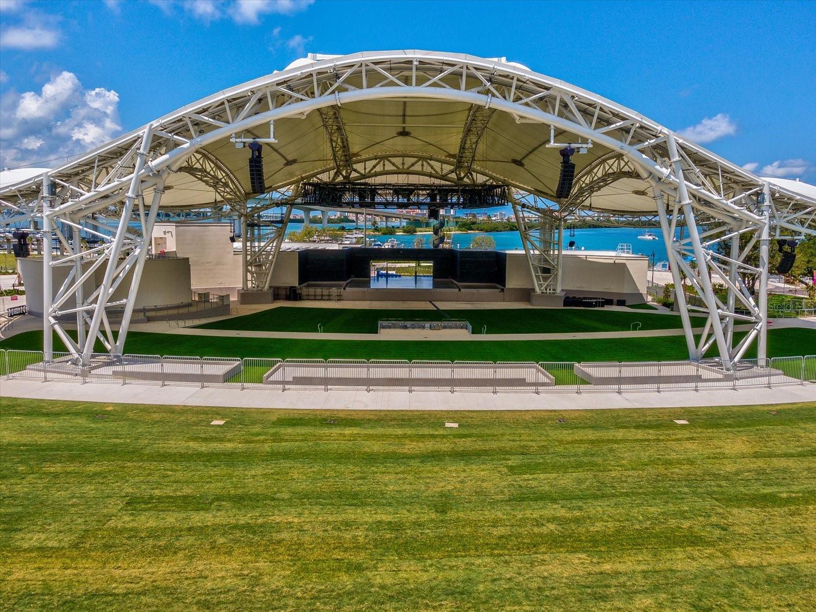 ISLAND ESTATES - Residential