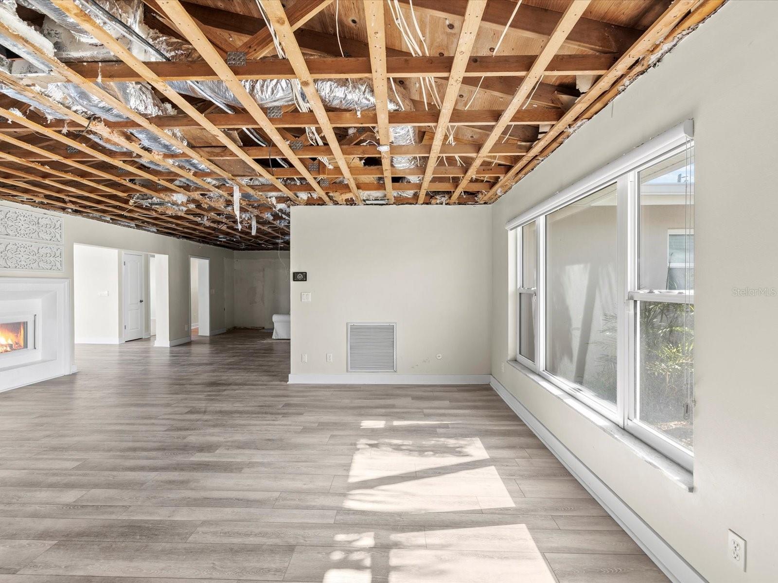 ISLAND ESTATES - Residential