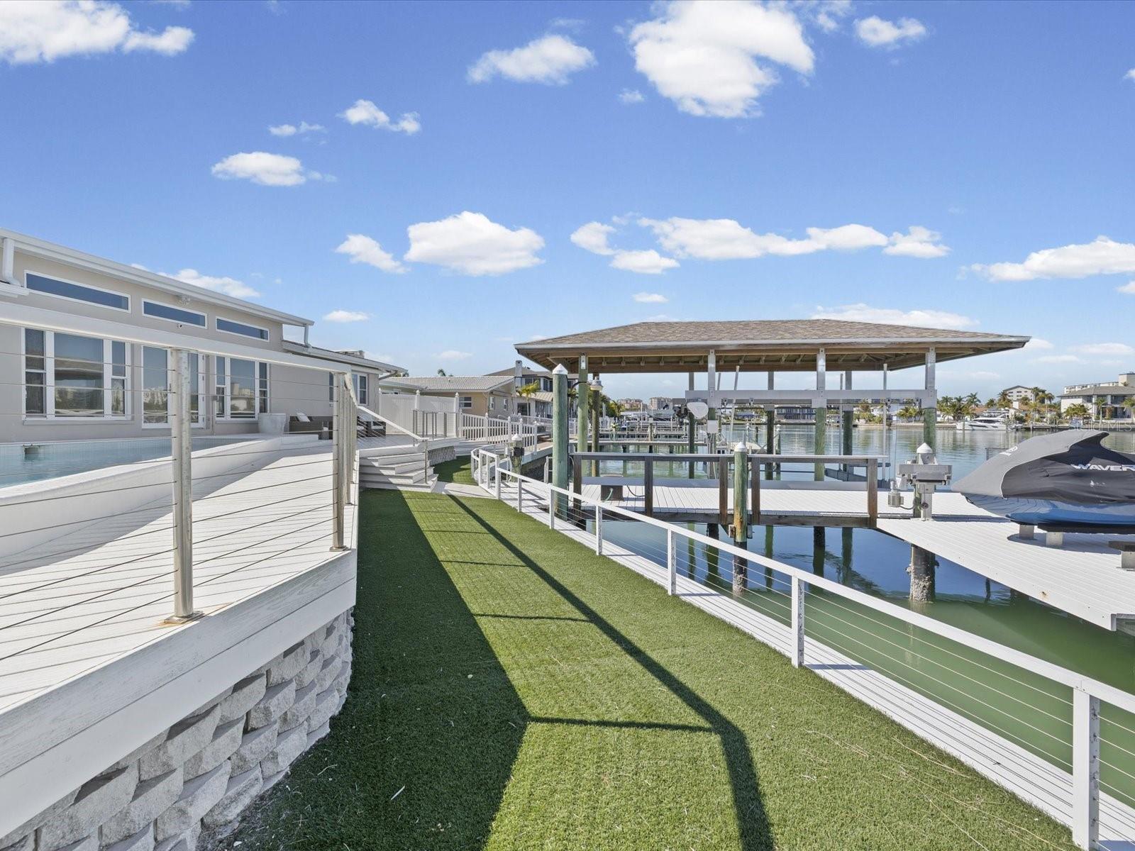 ISLAND ESTATES - Residential