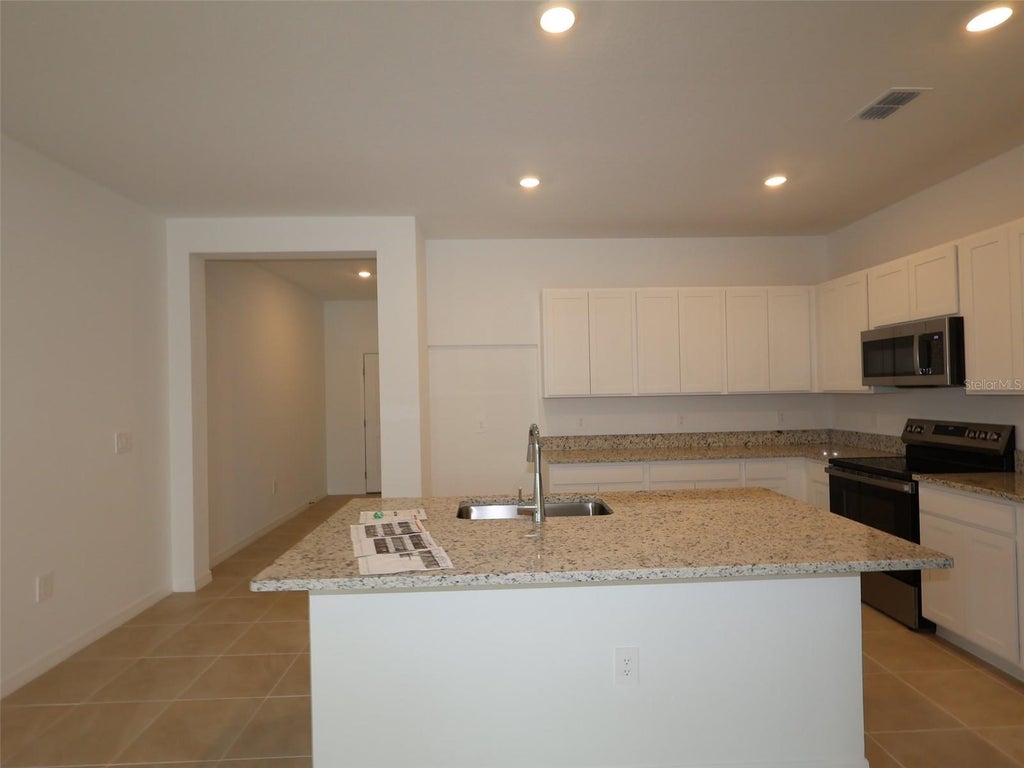 Photo of 4520 Outhaul Run, Palmetto, FL 34221 (MLS # R4911690)