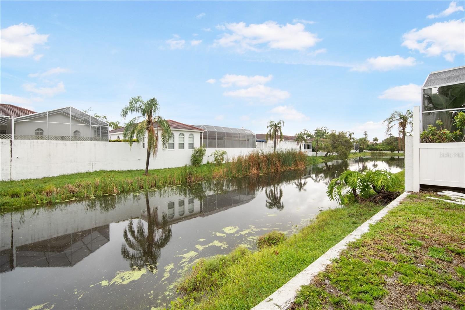 PALM COURT - Residential