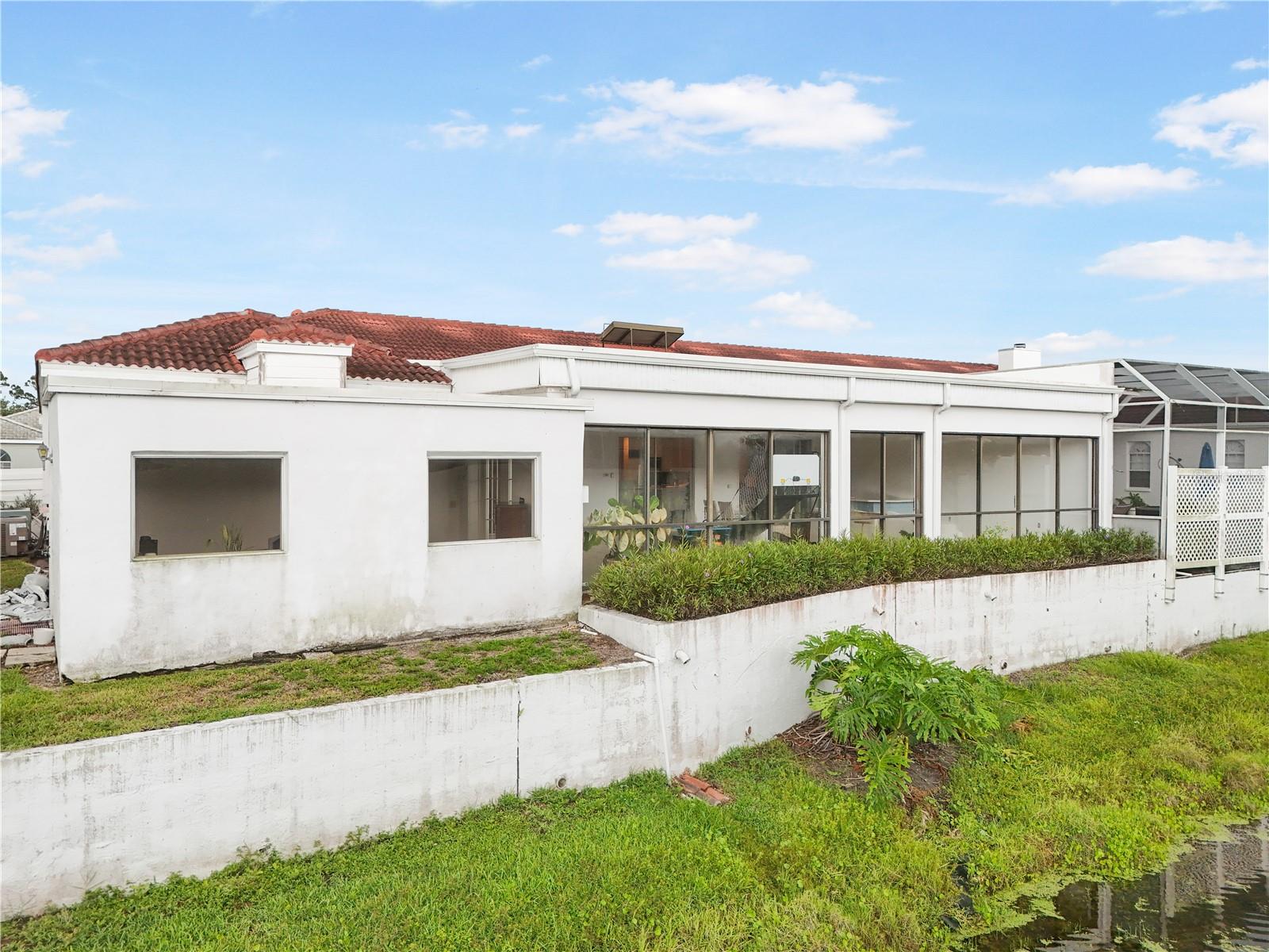 PALM COURT - Residential