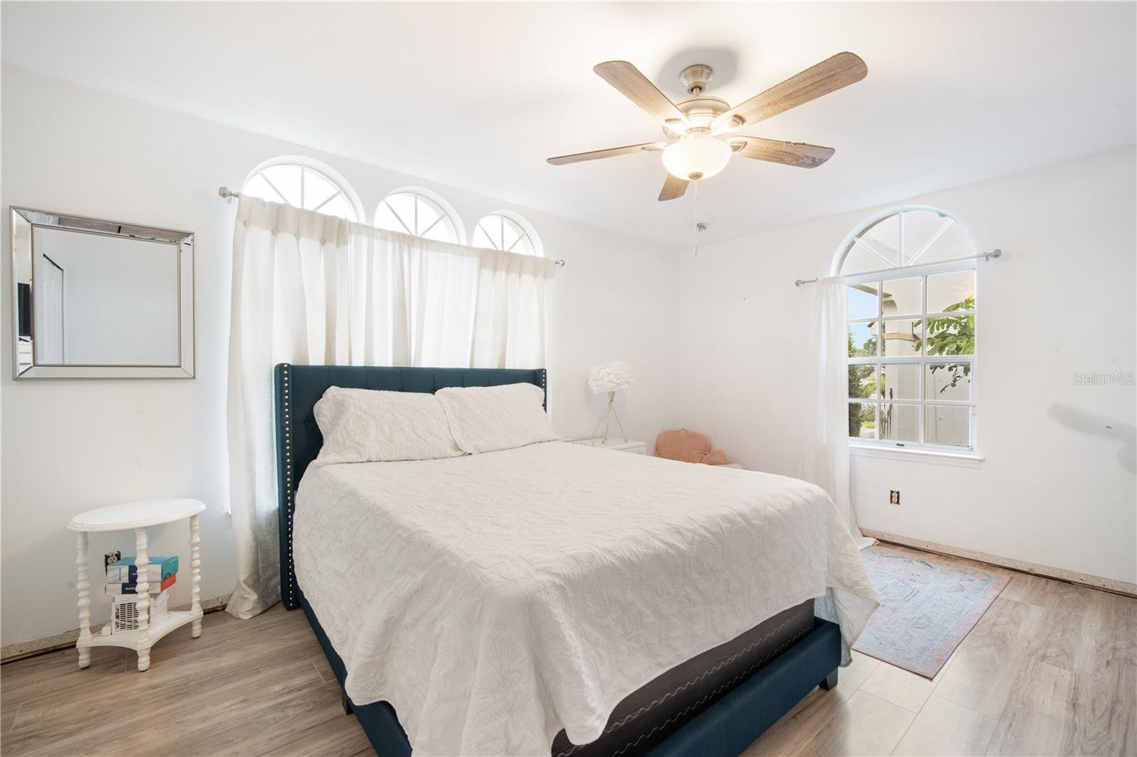 PALM COURT - Residential