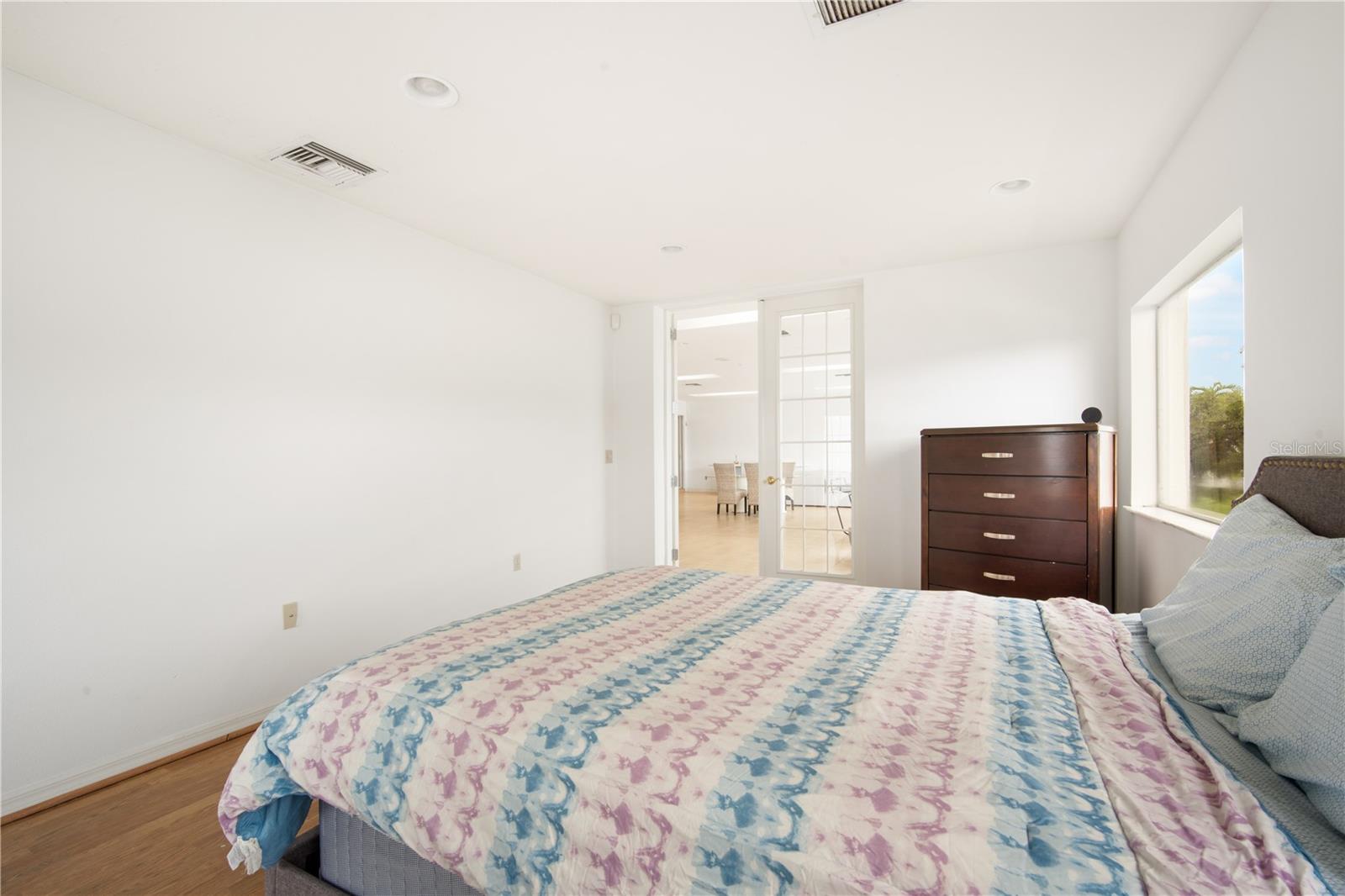 PALM COURT - Residential