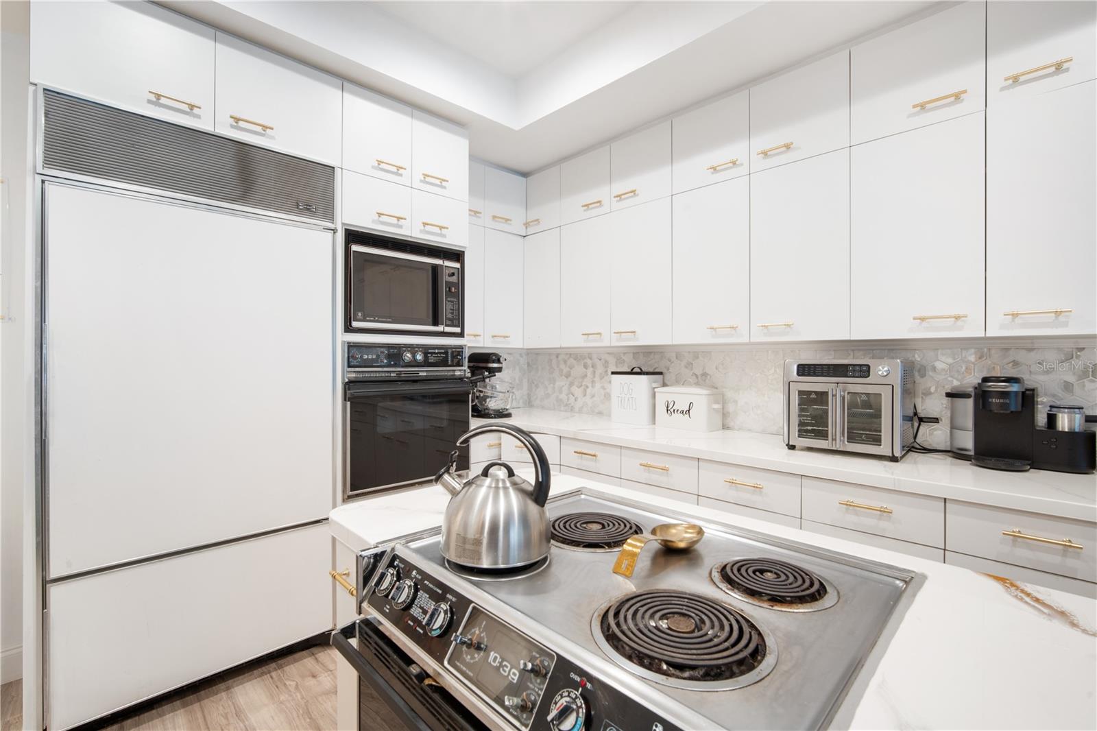 PALM COURT - Residential