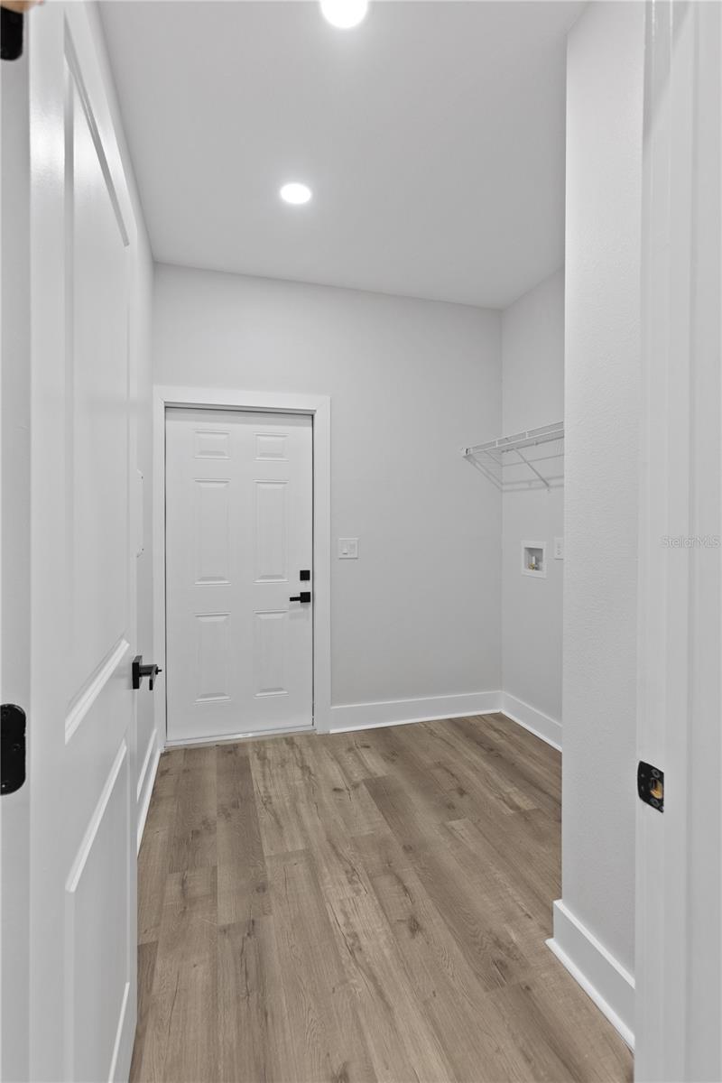 ROLLING HILLS - Residential Lease
