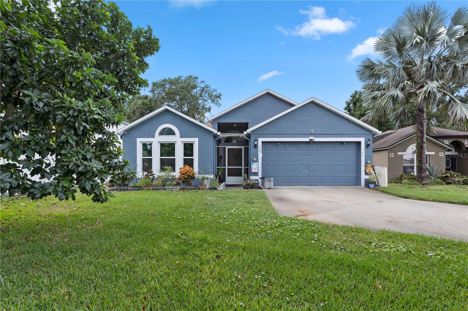 STERLING WOODS - Residential