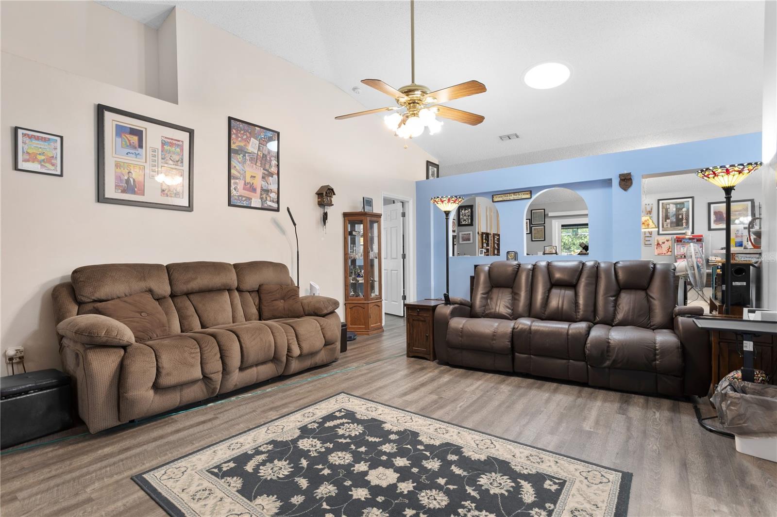 STERLING WOODS - Residential