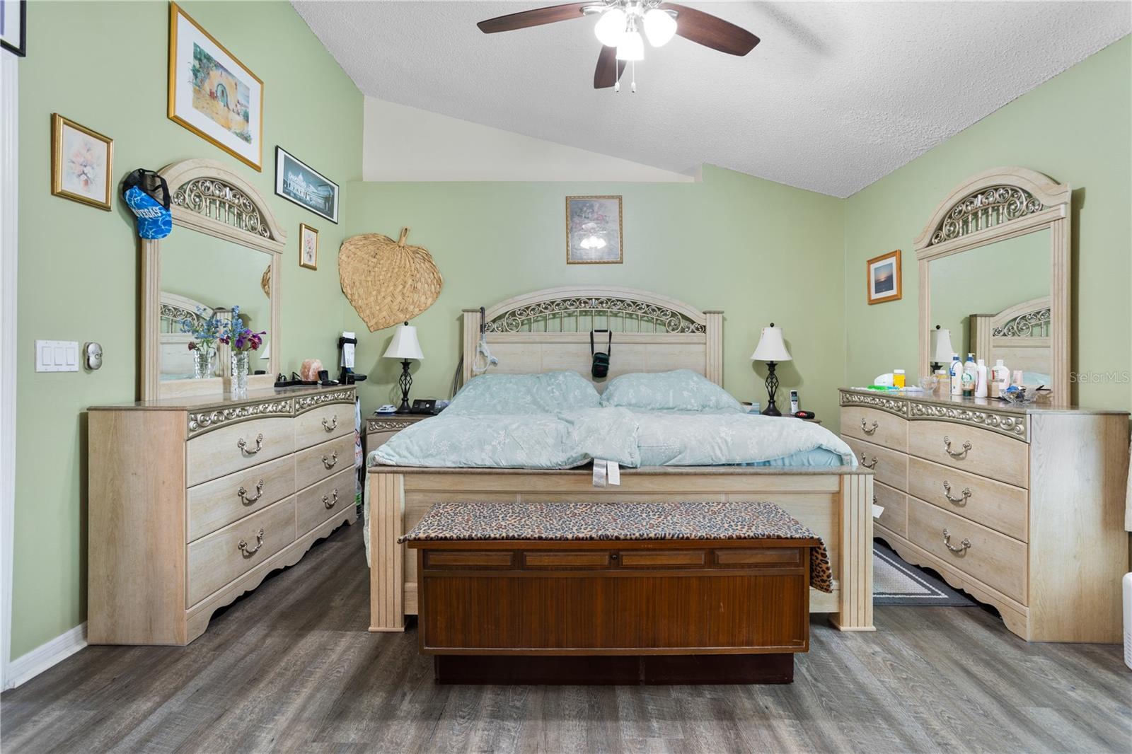 STERLING WOODS - Residential