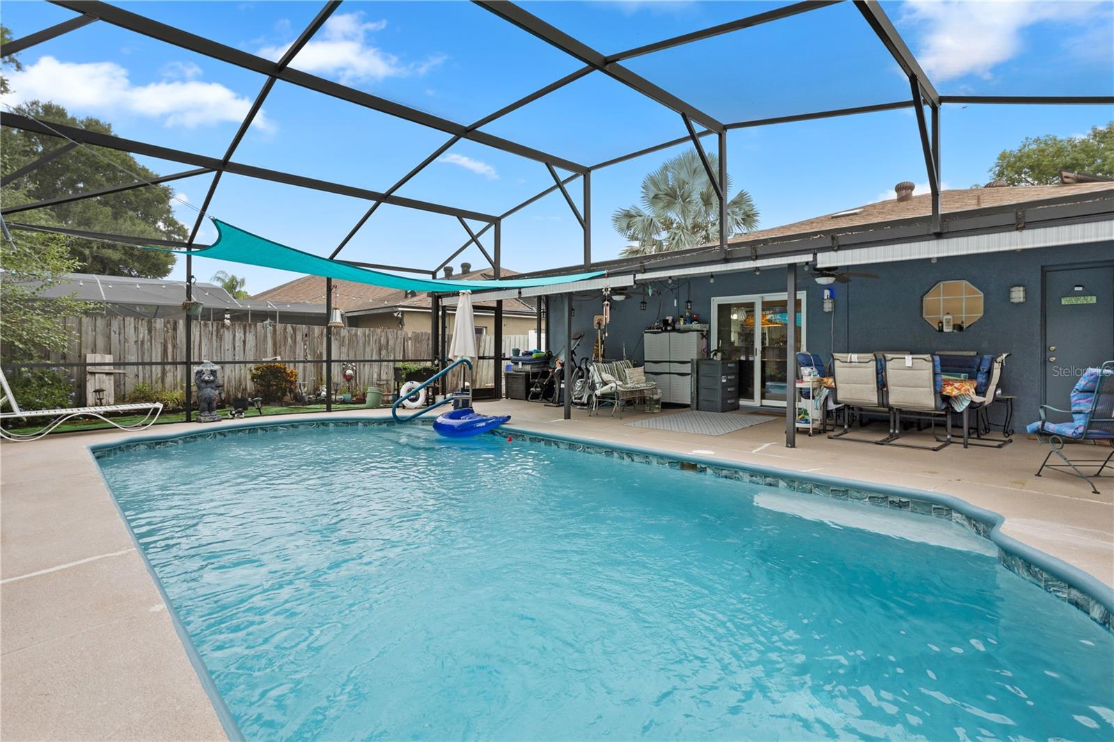 STERLING WOODS - Residential