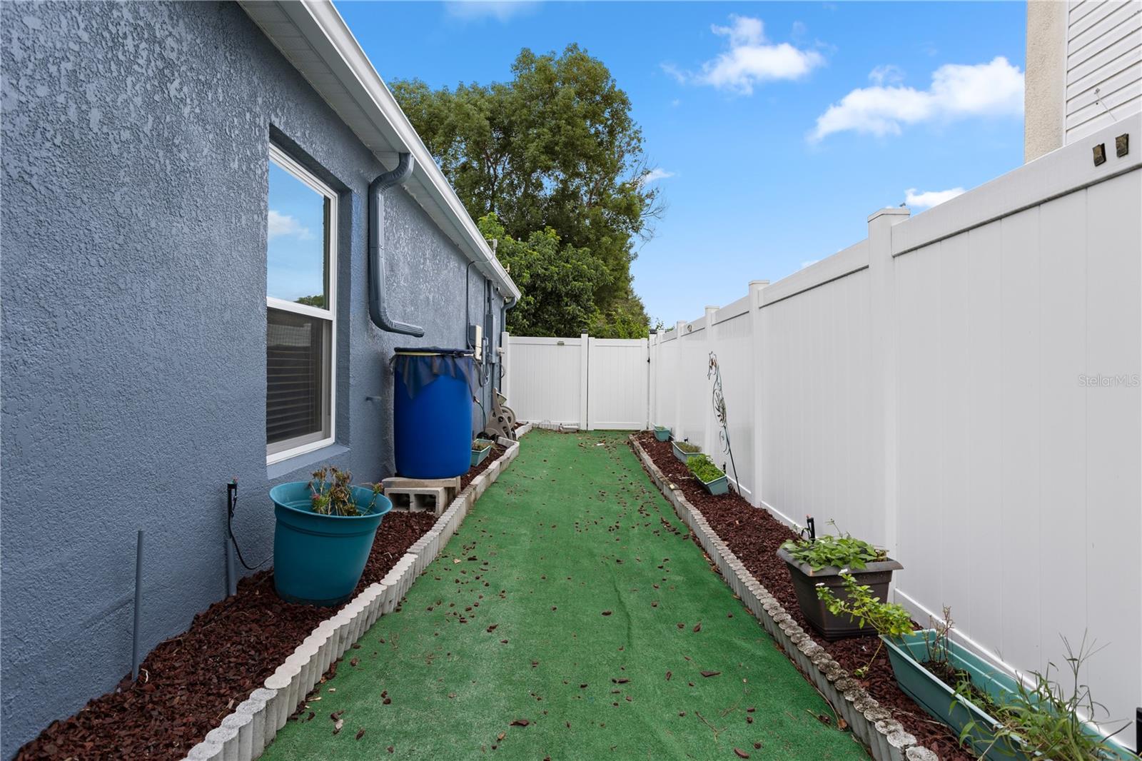 STERLING WOODS - Residential