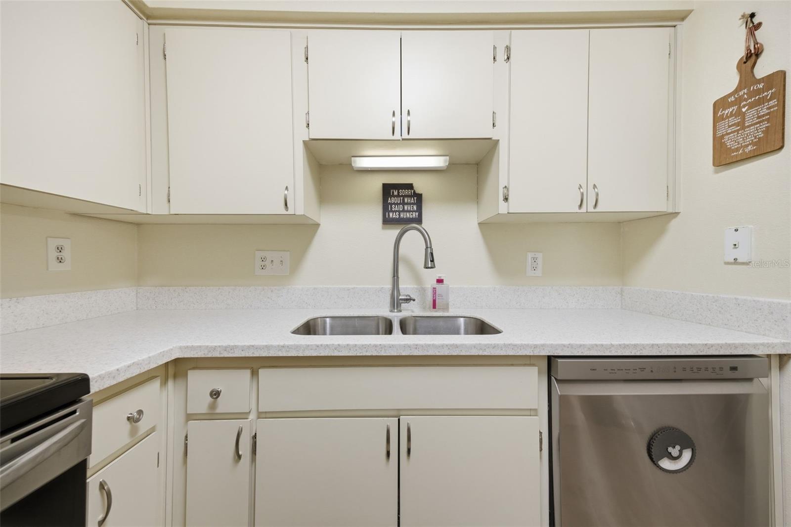 MEADOWLAKE PALM HARBOR CONDO - Residential