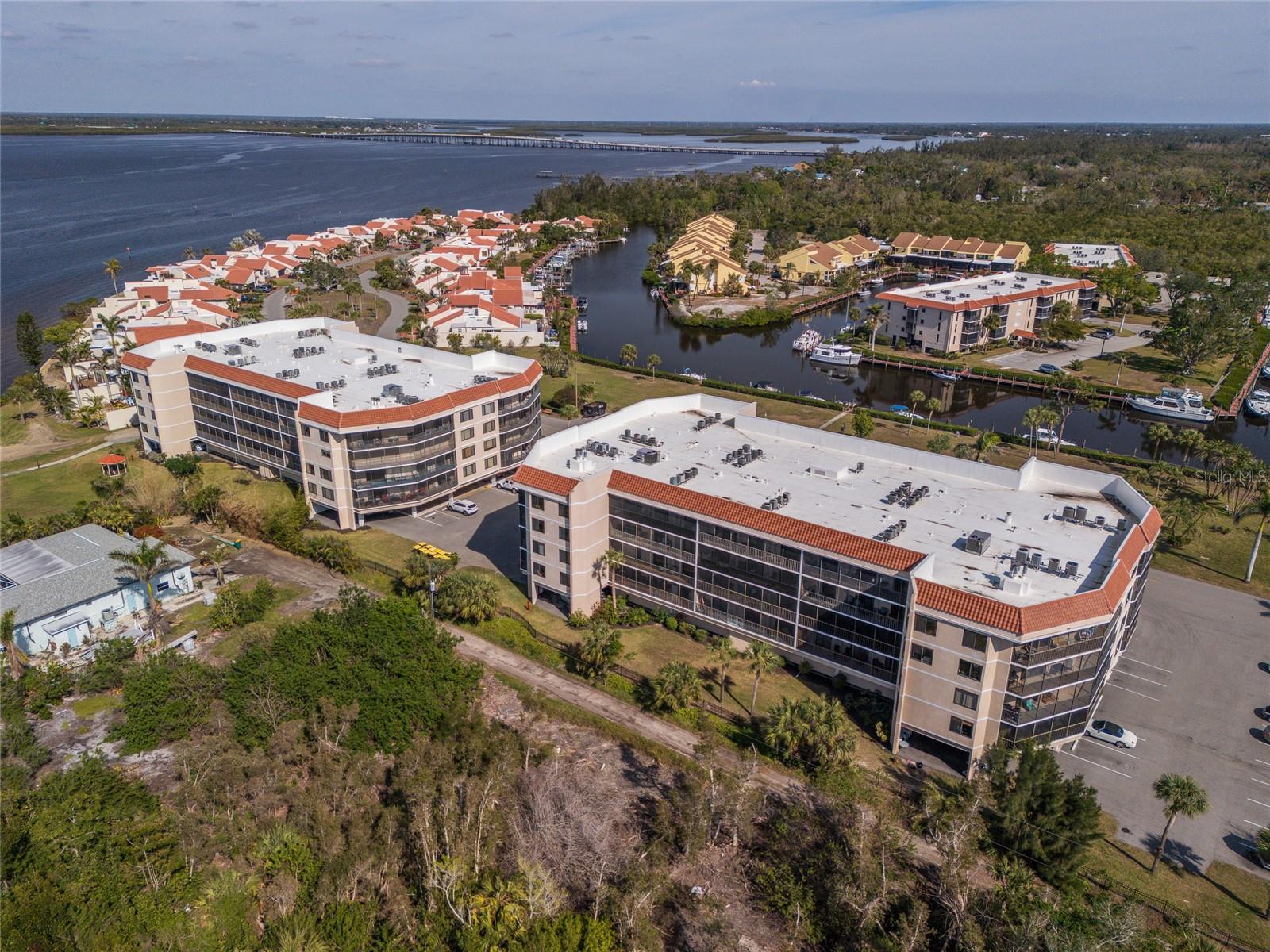 EMERALD POINTE PH 06 BLDG E - Residential