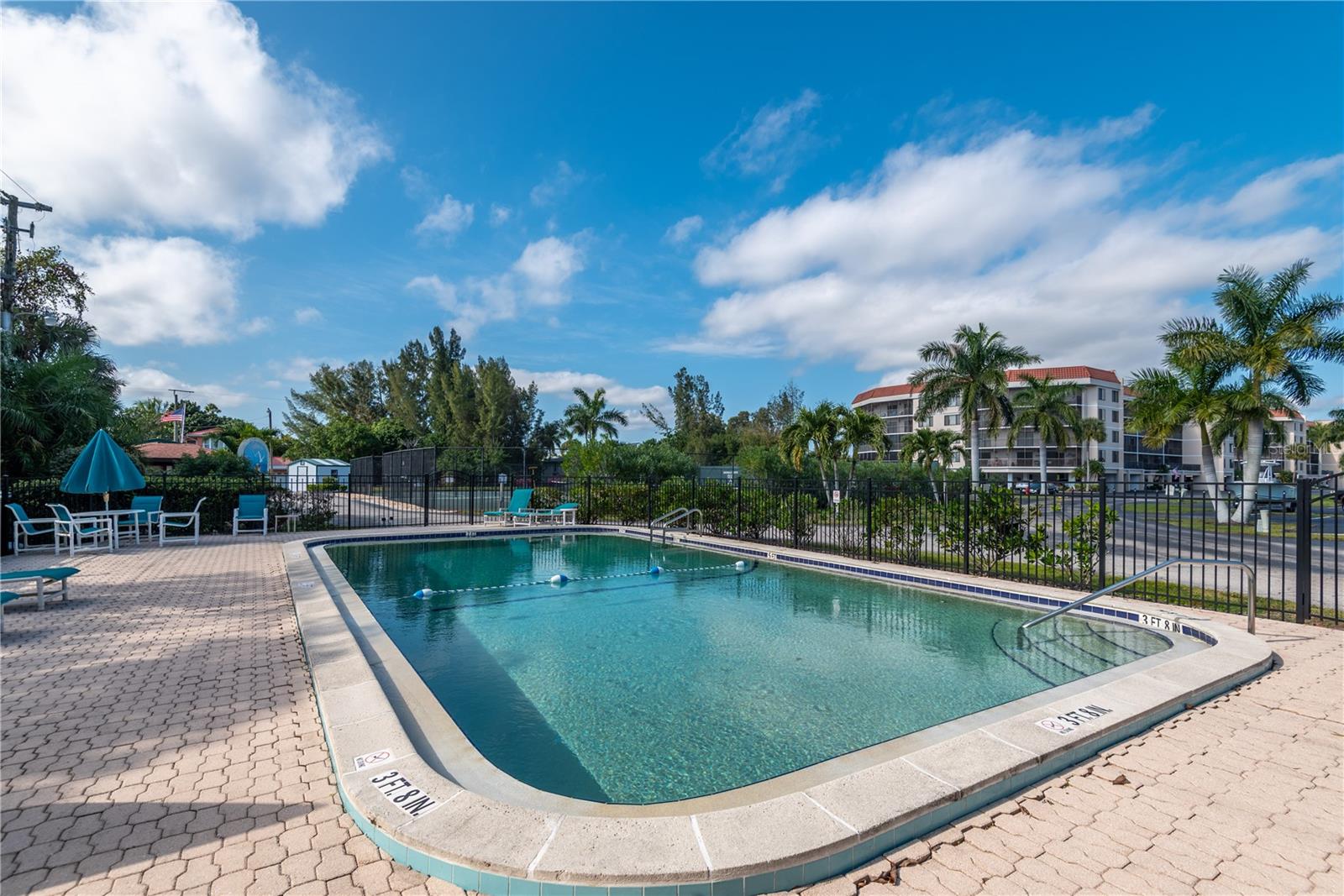EMERALD POINTE PH 06 BLDG E - Residential