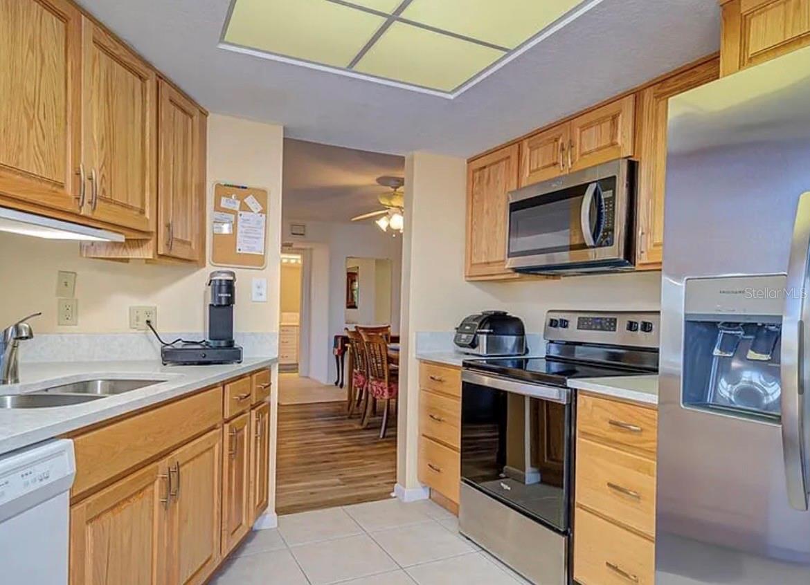 EMERALD POINTE PH 06 BLDG E - Residential