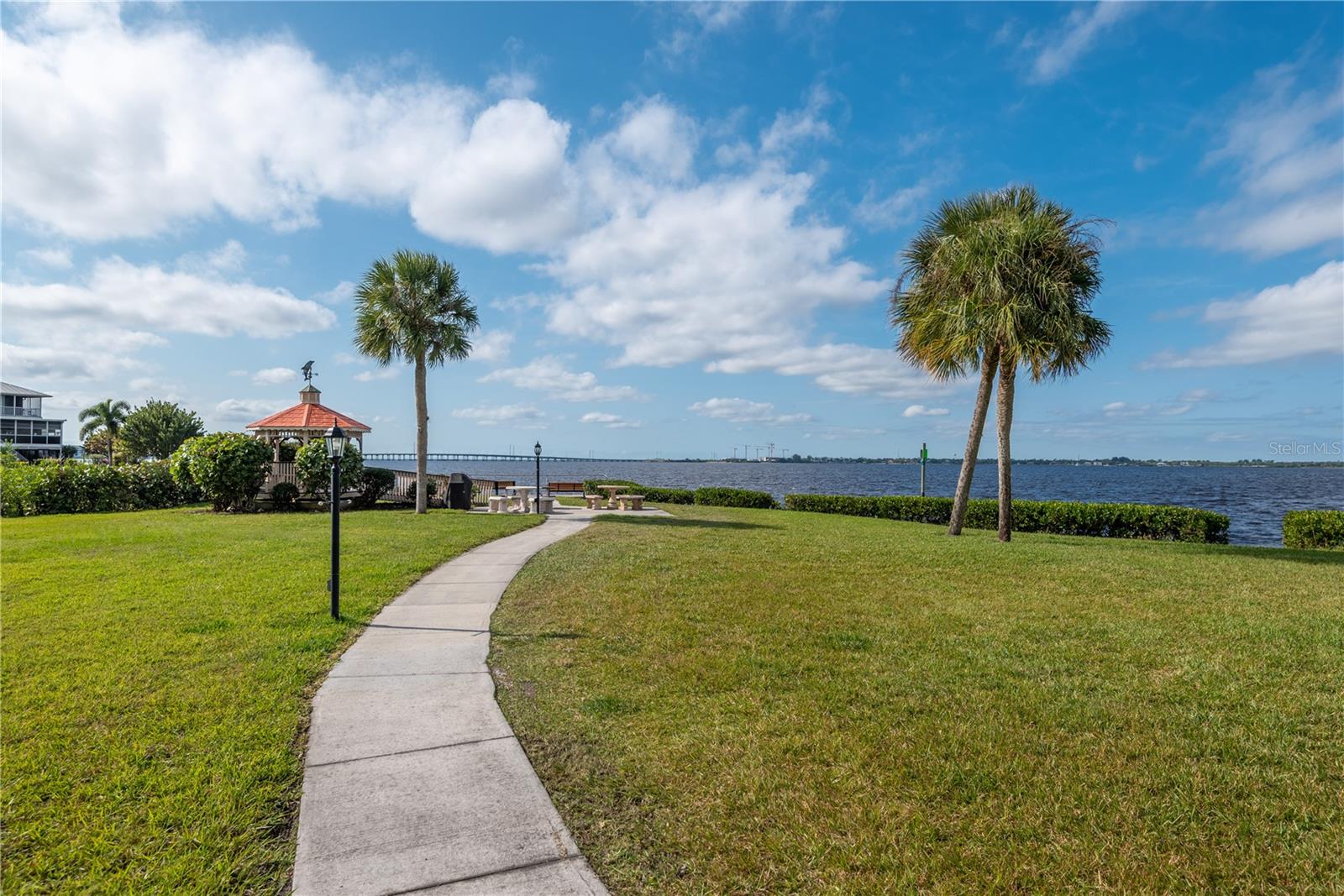 EMERALD POINTE PH 06 BLDG E - Residential