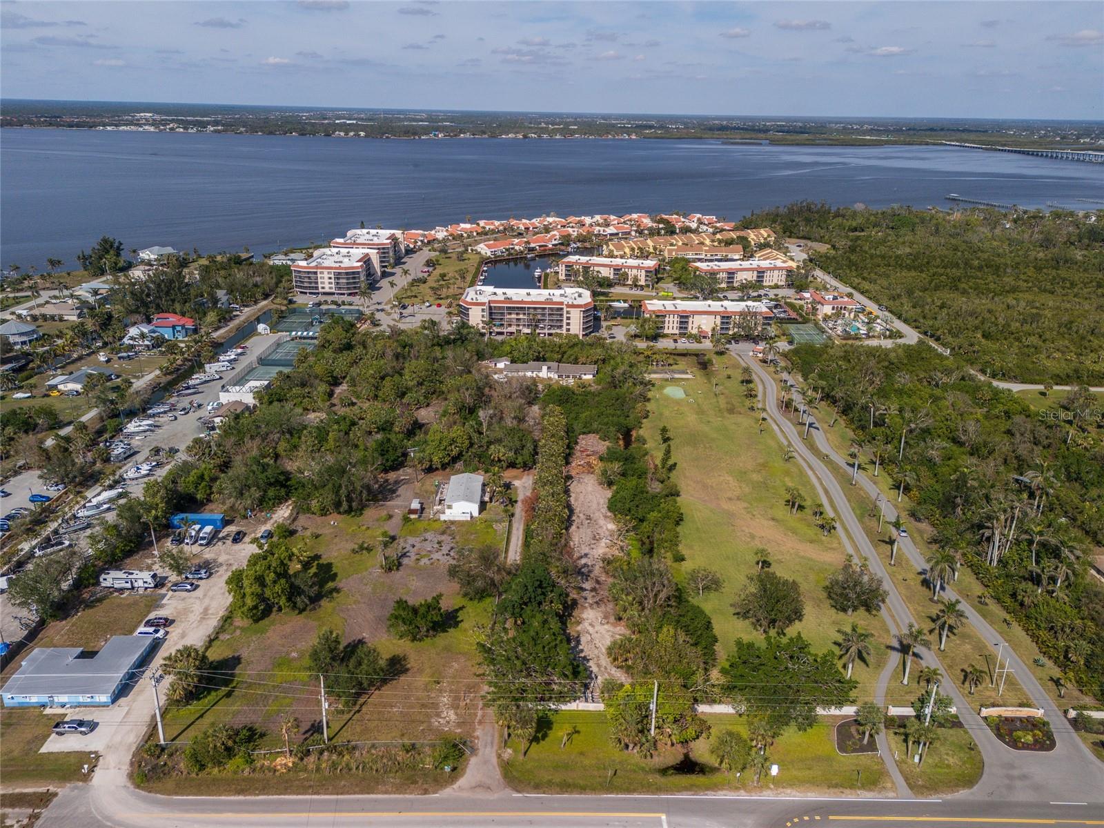 EMERALD POINTE PH 06 BLDG E - Residential