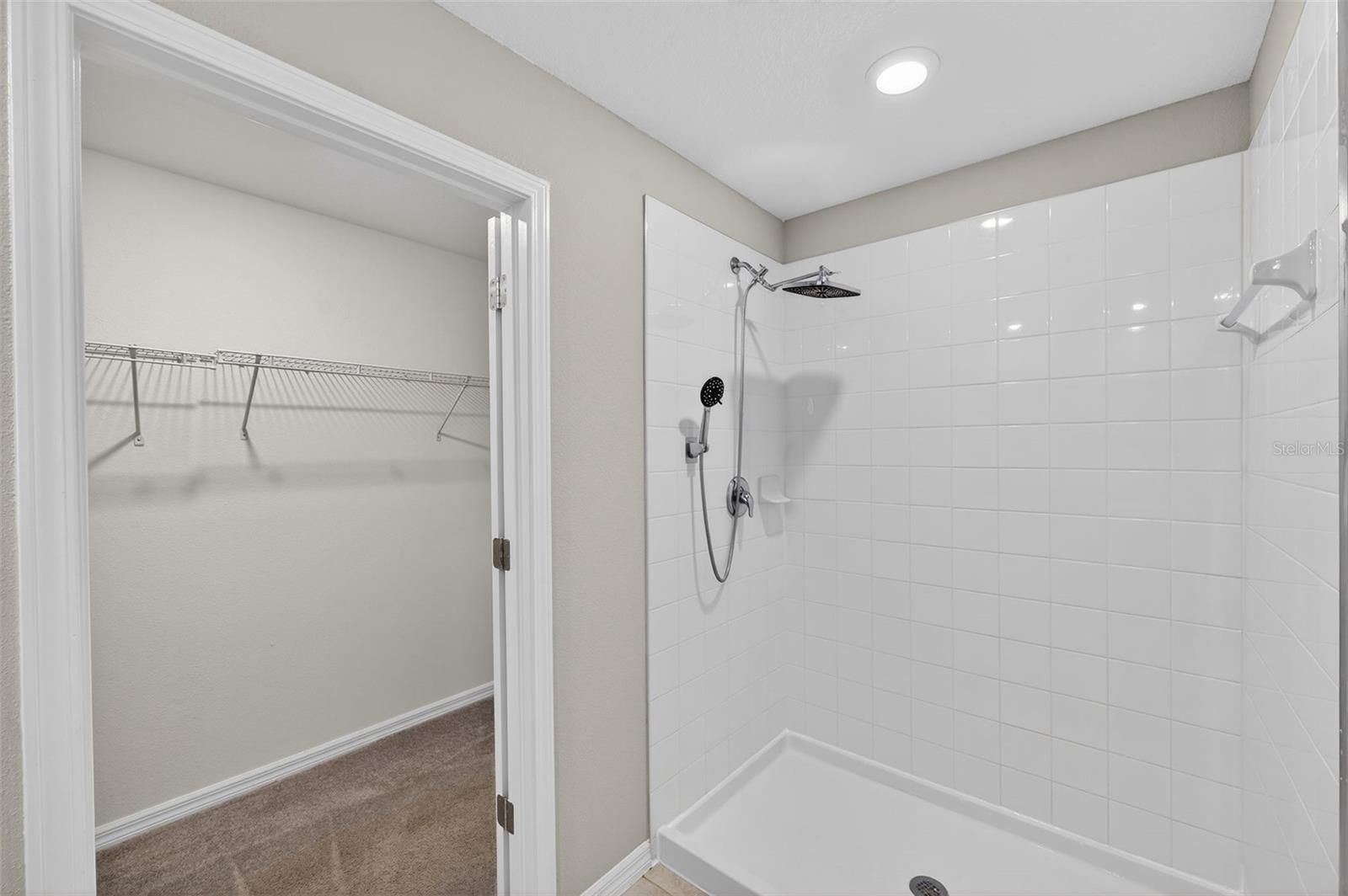 LAKESIDE SOUTH - Residential