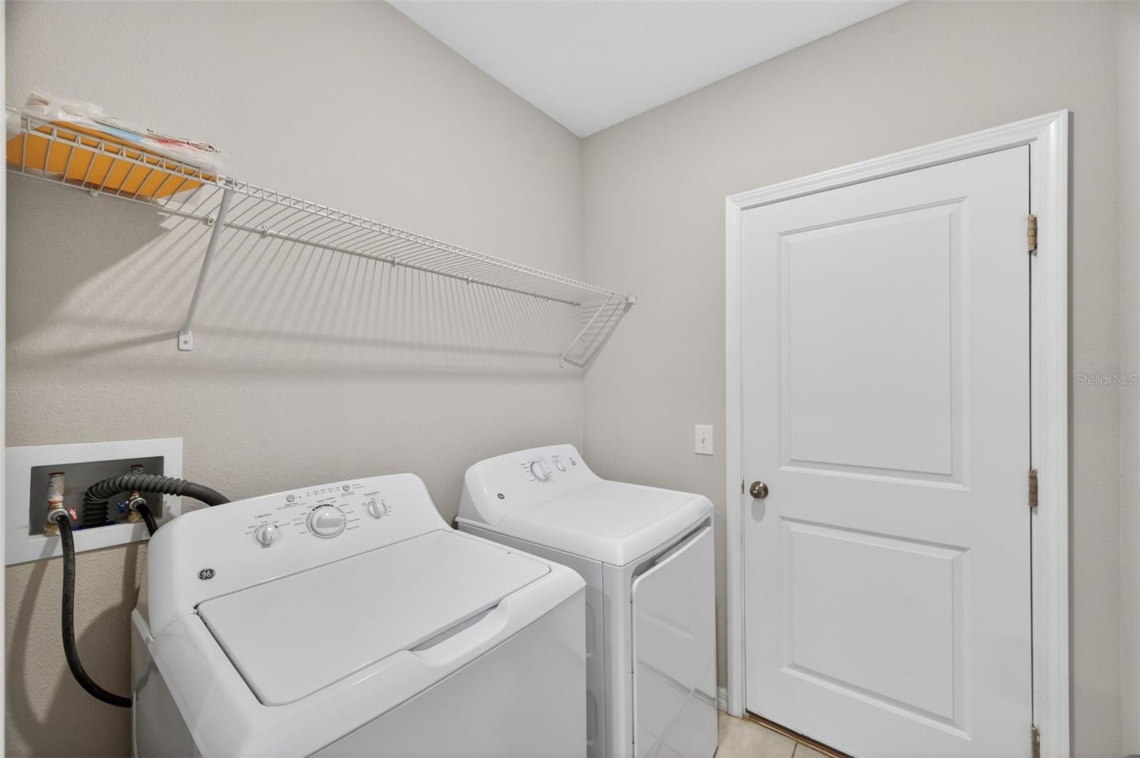 LAKESIDE SOUTH - Residential