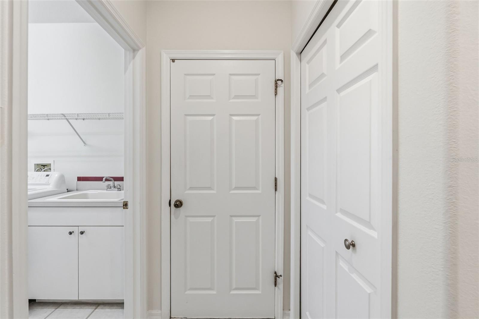 THREE OAKS - Residential