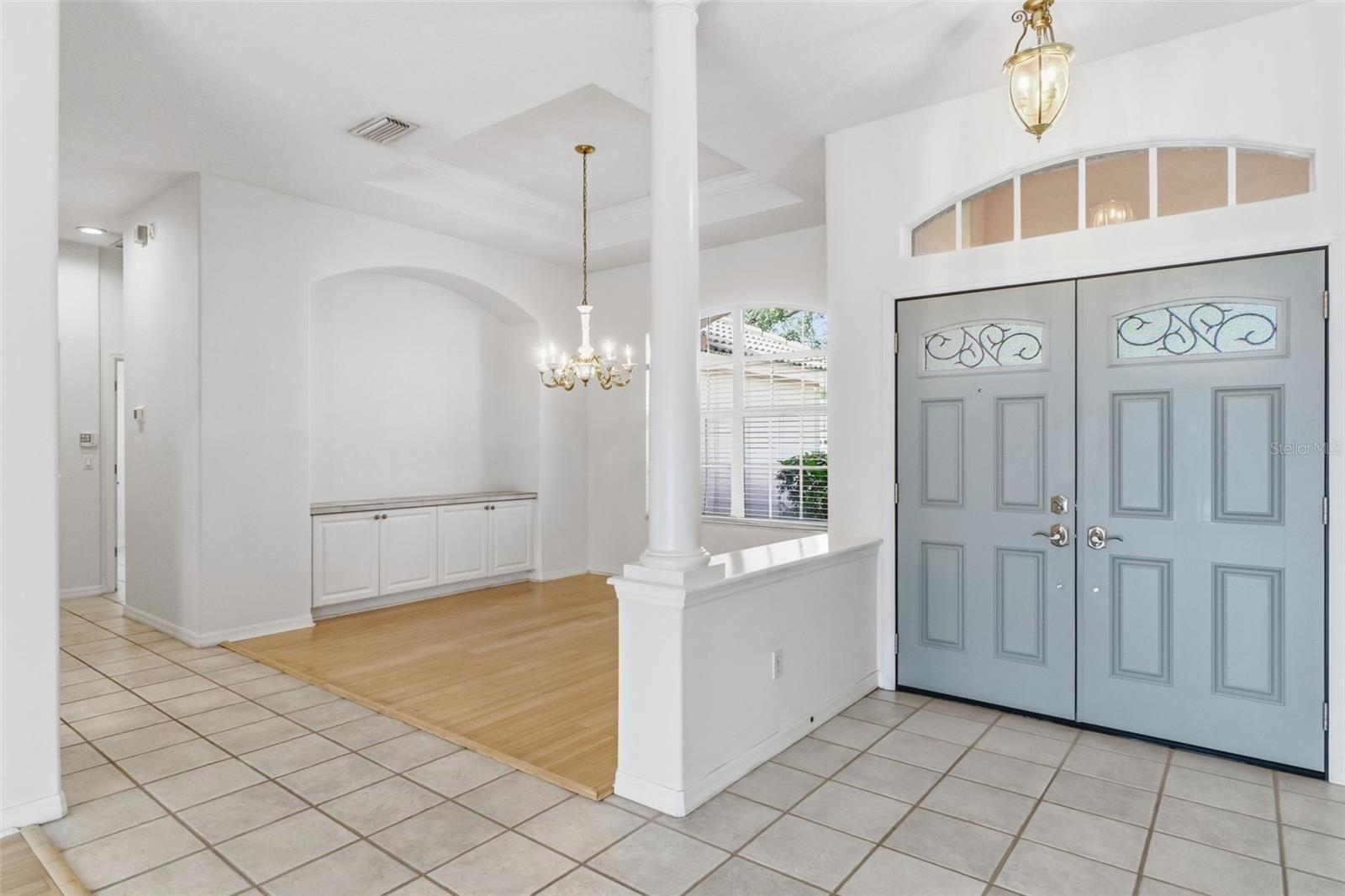 THREE OAKS - Residential