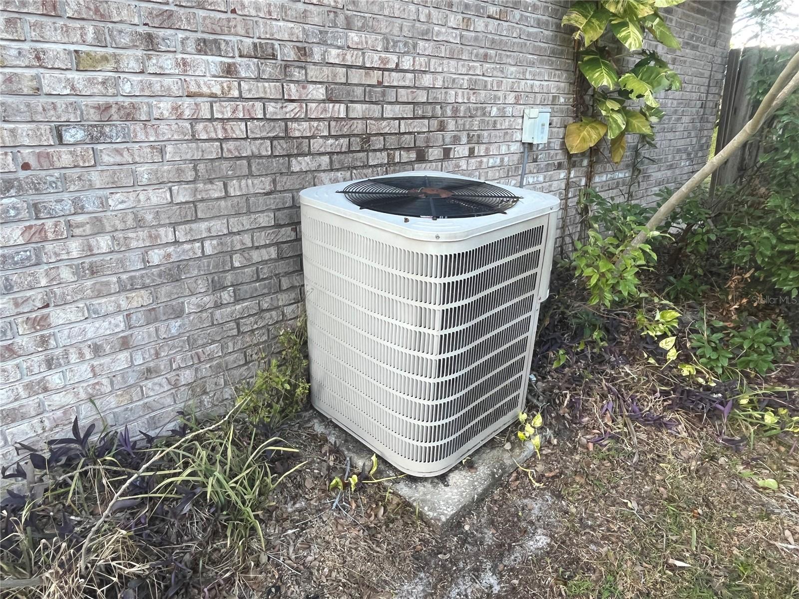 PLANTATION ESTATES UNIT 01 - Residential