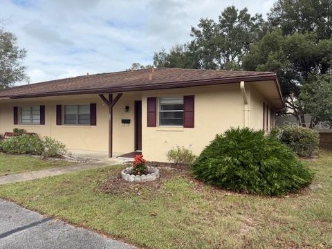 A home in DELAND