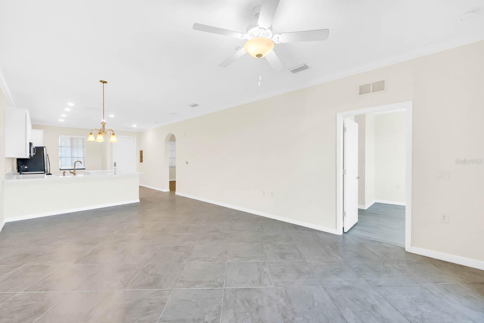 TERRACE IV AT LAKEWOOD NATIONAL PH I - Residential Lease