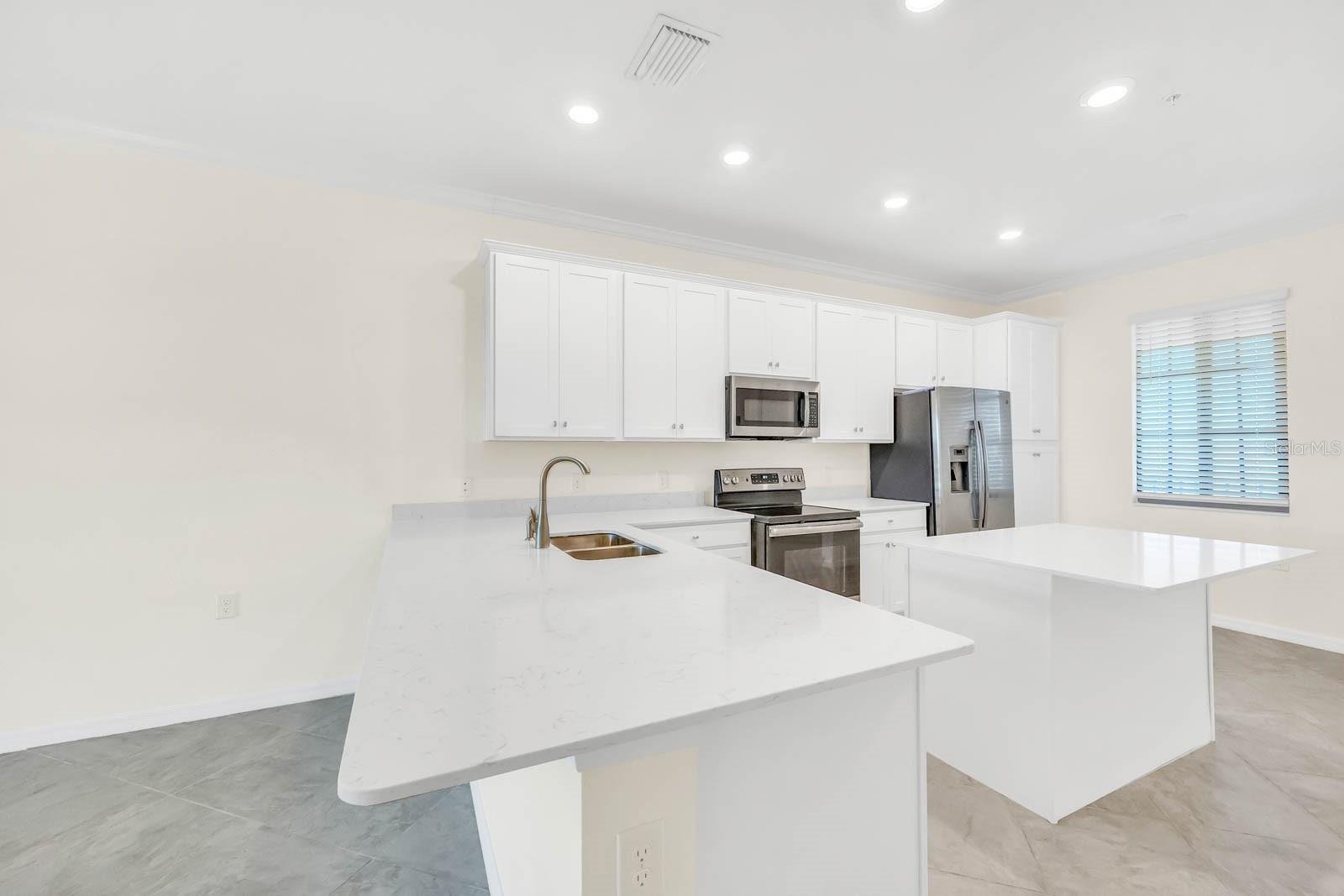 TERRACE IV AT LAKEWOOD NATIONAL PH I - Residential Lease