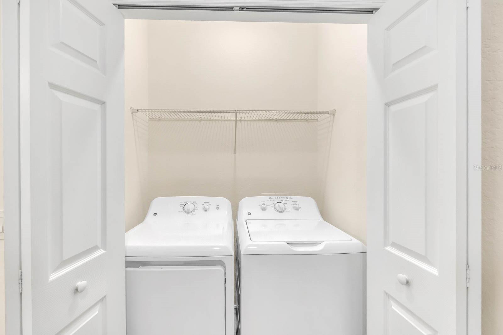 TERRACE IV AT LAKEWOOD NATIONAL PH I - Residential Lease