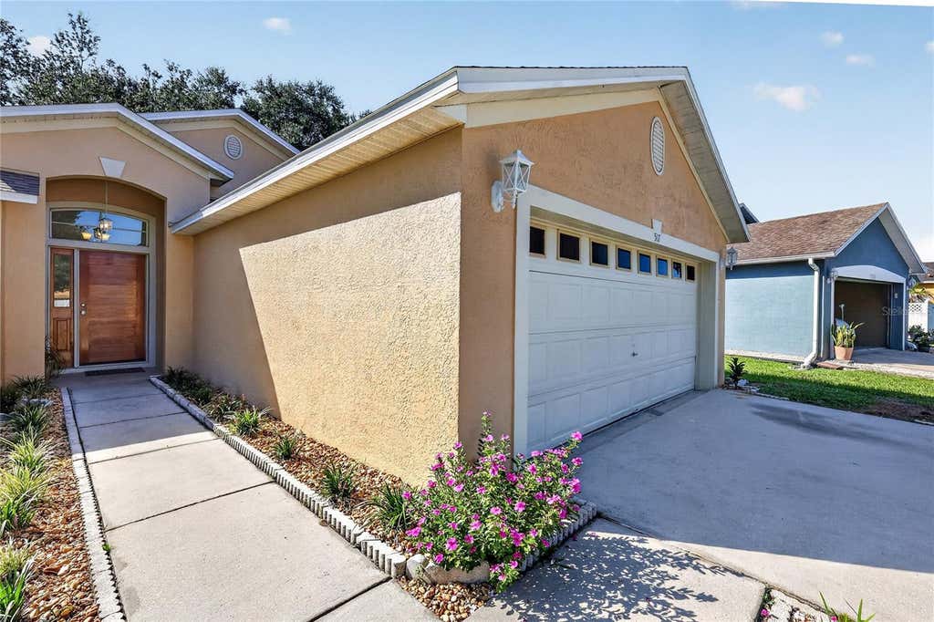 Photo of 517 Peppermill Circle, Kissimmee, FL 34758 (MLS # G5116445)