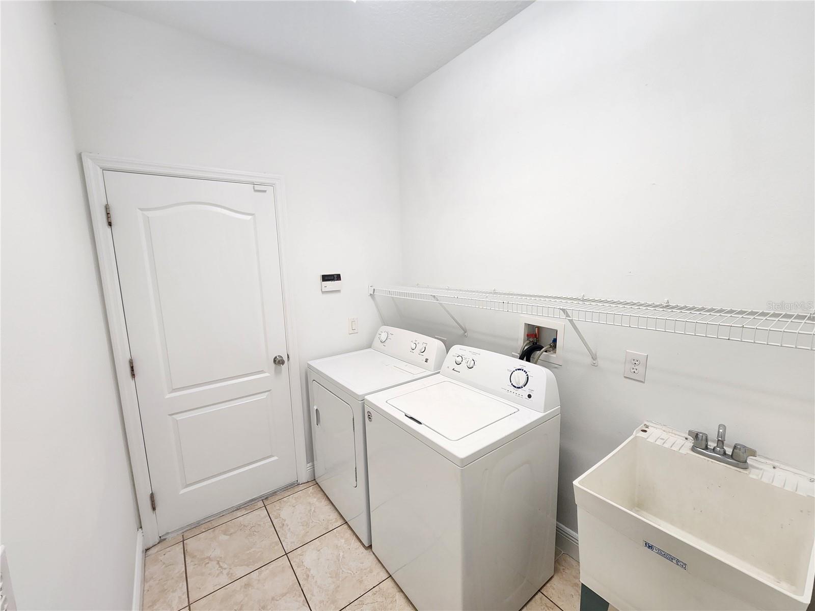 WYNDHAM LAKES ESTATES - Residential