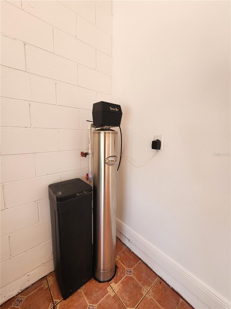 WYNDHAM LAKES ESTATES - Residential