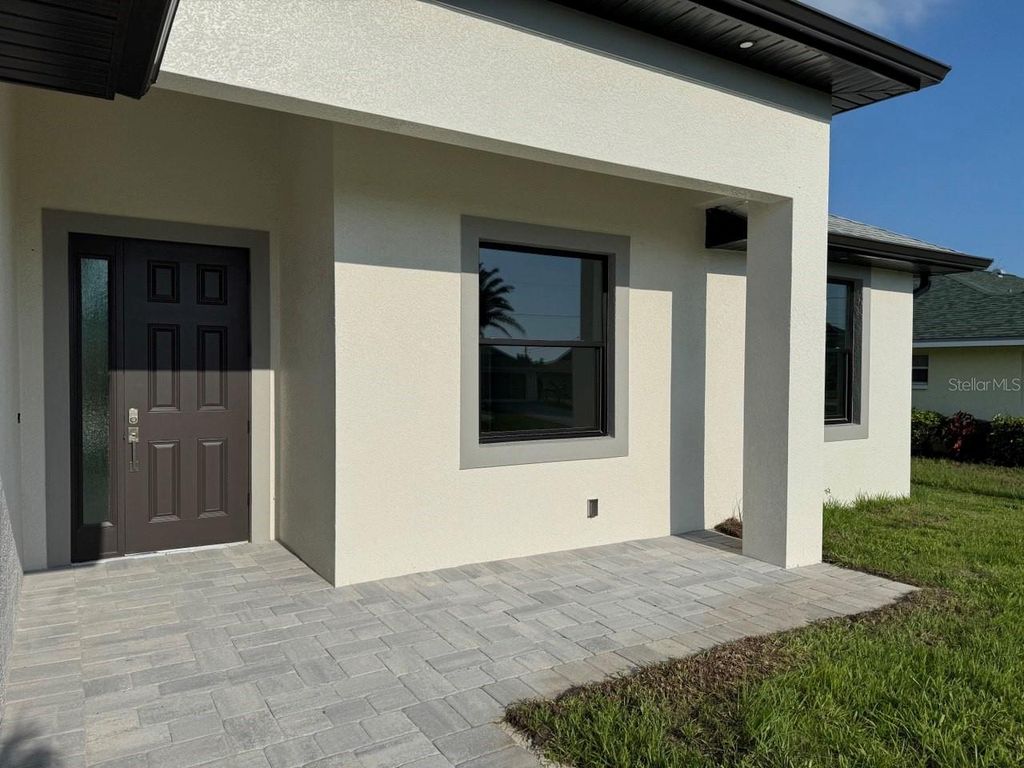 Photo of 9 Bunker Place, Rotonda West, FL 33947 (MLS # O6313219)