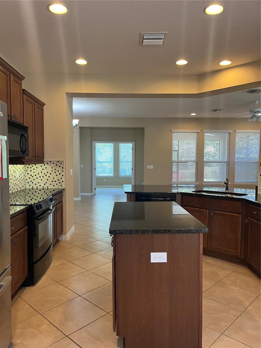 CASCADES/GROVELAND PH 2 - Residential